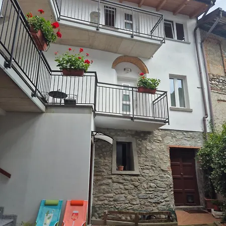 La Dolce Corte Apartment *